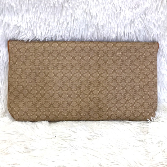 CELINE MACADAME ENVELOPE CLUTCH - Picture 2 of 15